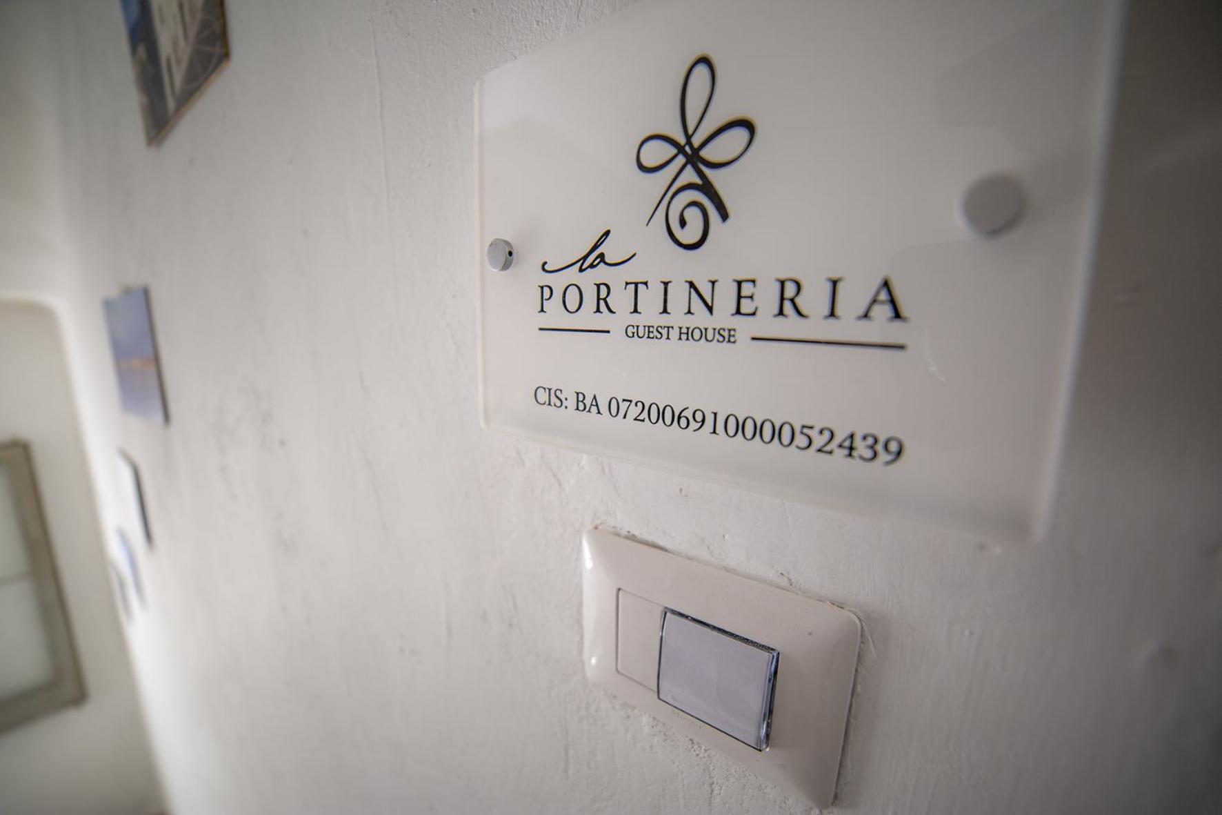 La Portineria Guest House Bari Exterior photo