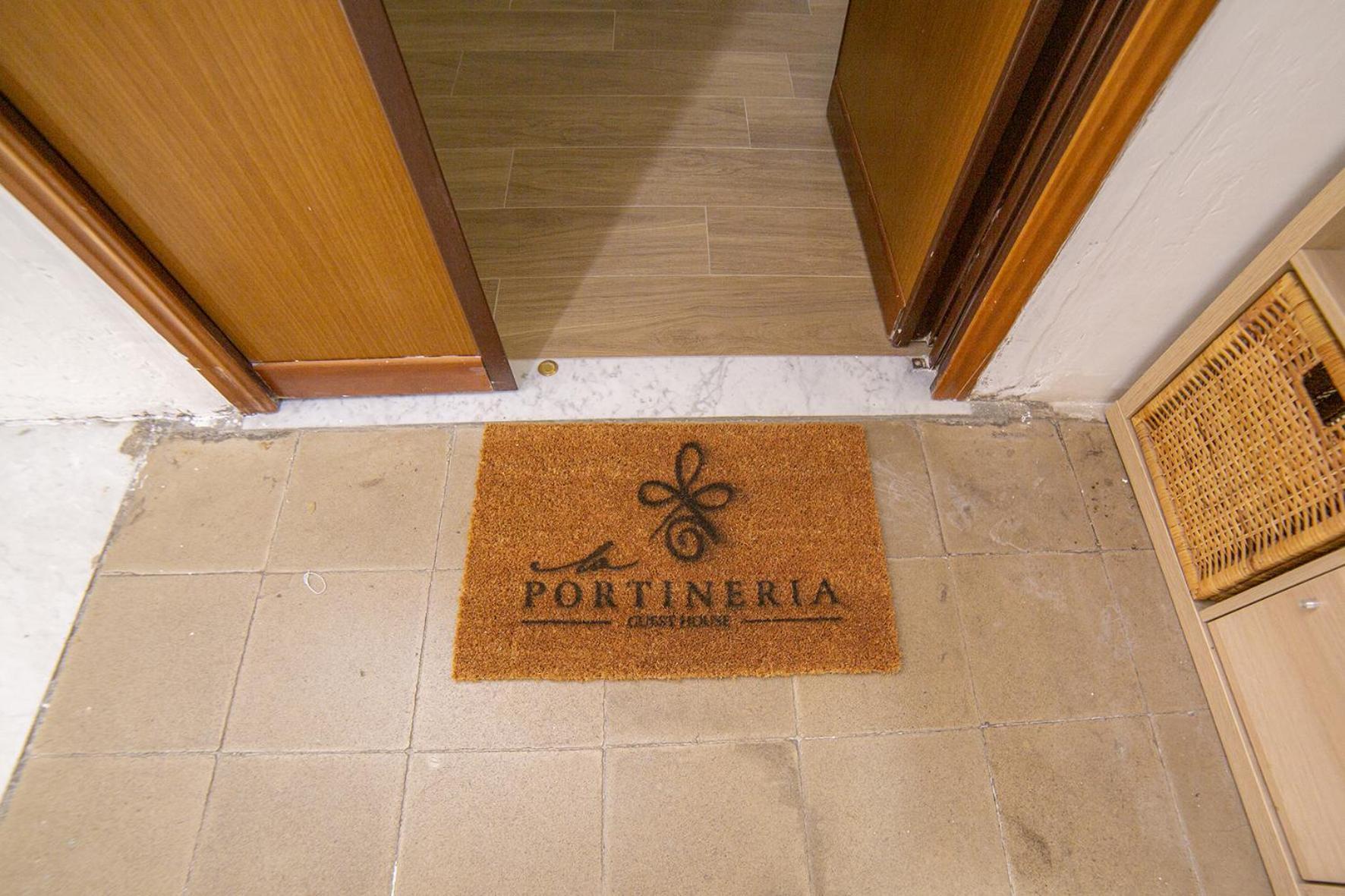 La Portineria Guest House Bari Exterior photo